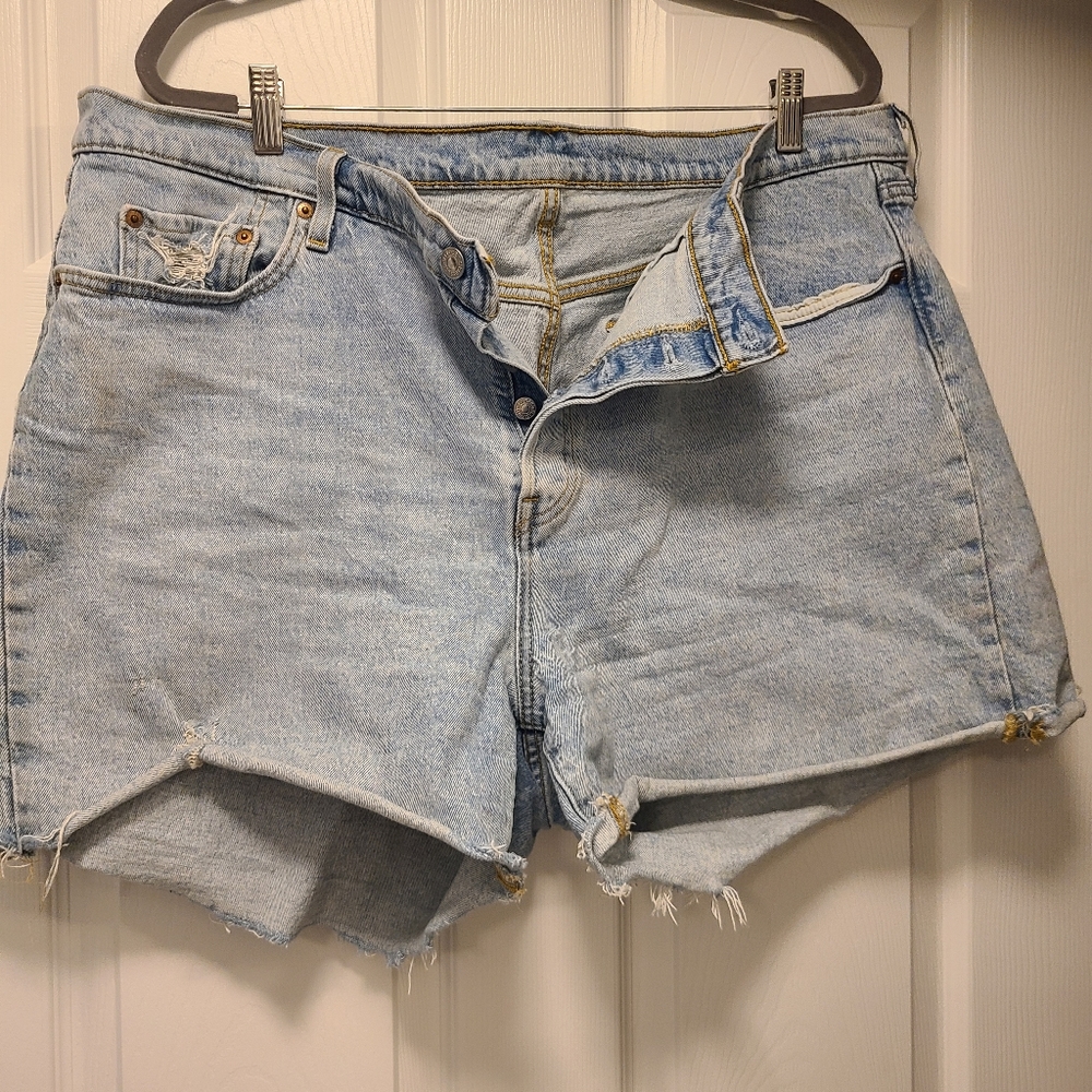 Levi Button Fly Shorts Size 20W